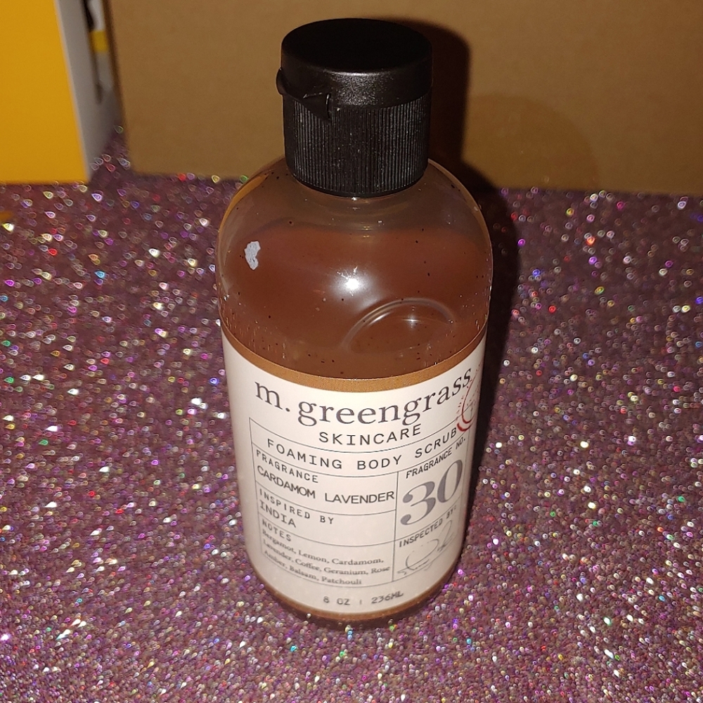Cardamom Lavender Foaming Body Scrub m. greengrass